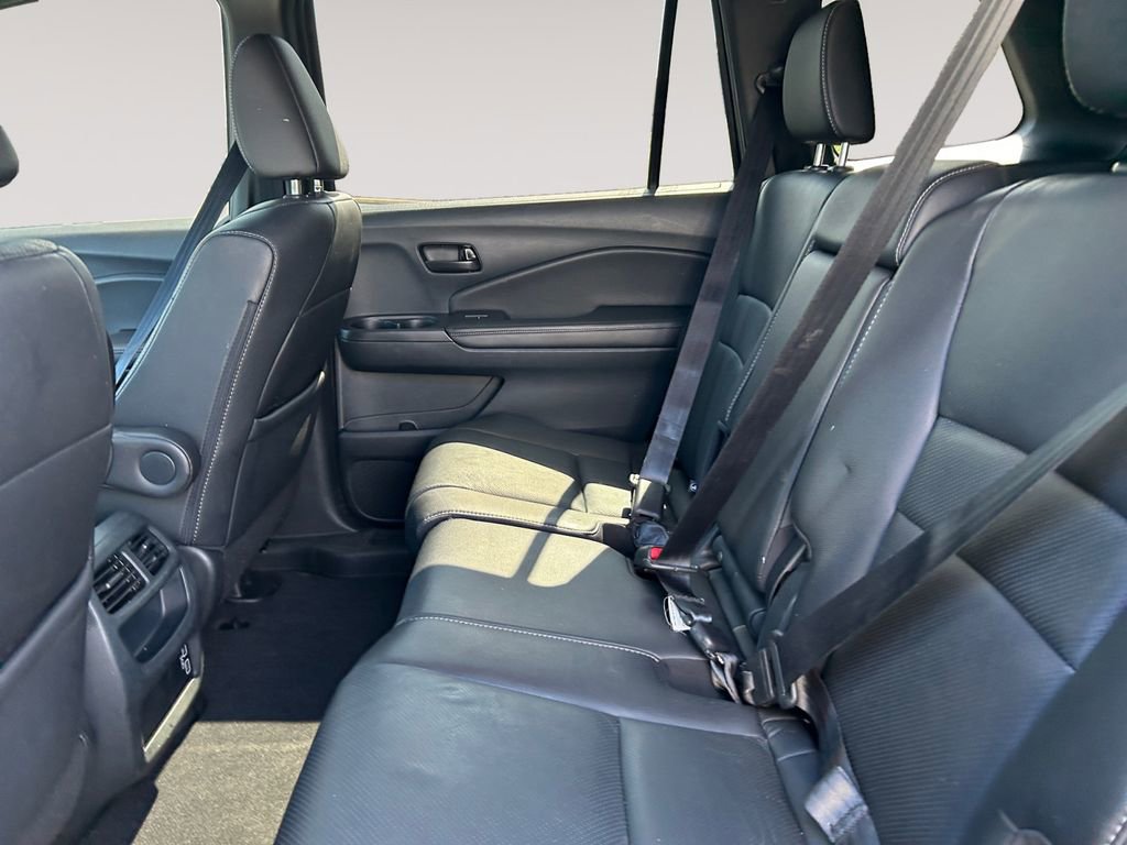 Used 2023 Honda Passport EX-L image 13
