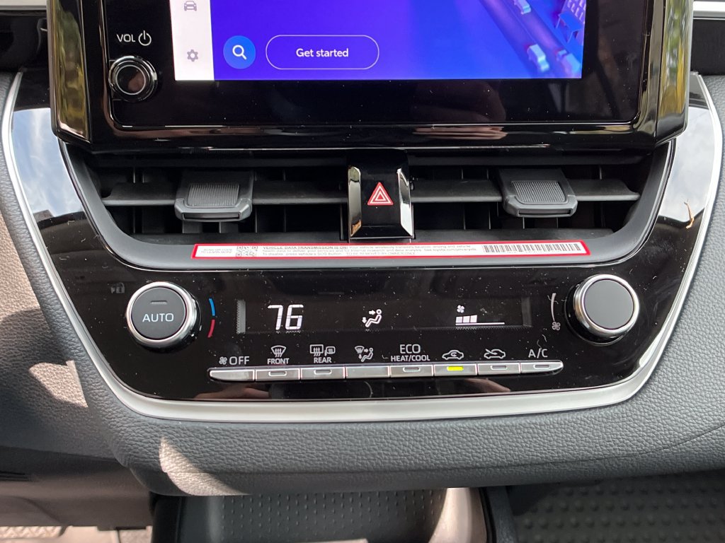 New 2027 Toyota Corolla LE FWD image 17
