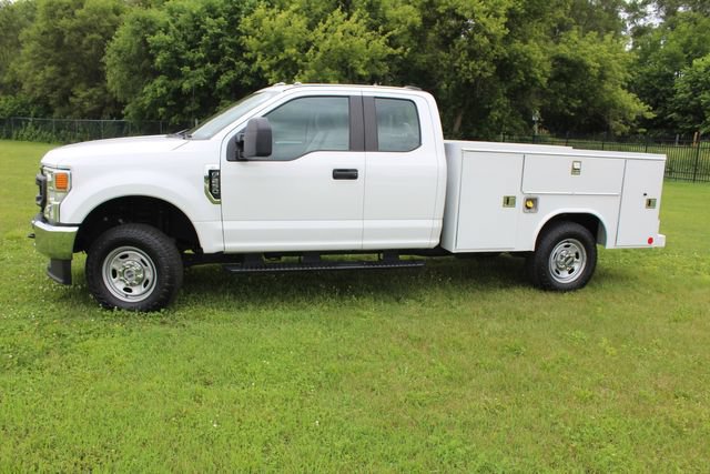 Used 2021 Ford F250 XL w/ Power Equipment Group AWD/4WD image 3