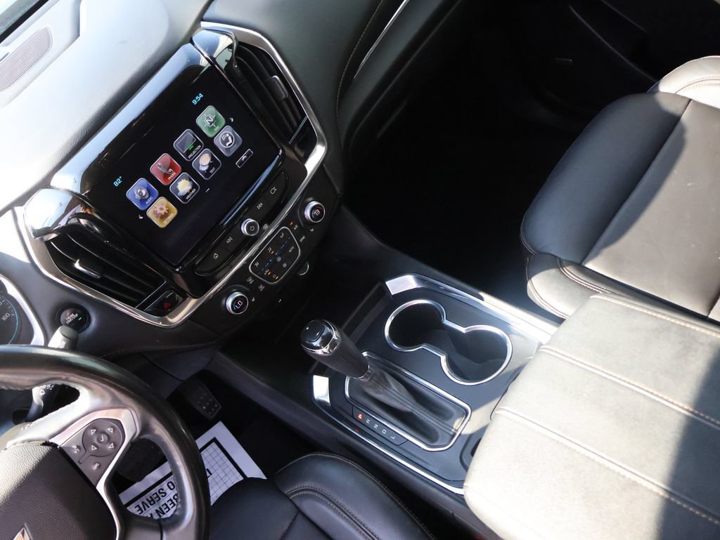 Certified 2018 Chevrolet Traverse LT w/ LPO, Black Accent Package AWD/4WD image 28