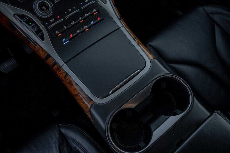 Used 2017 Lincoln MKX Reserve image 14