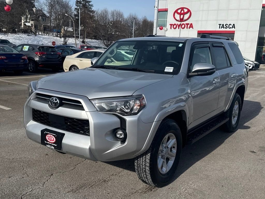 Used 2023 Toyota 4Runner SR5 Premium image 3