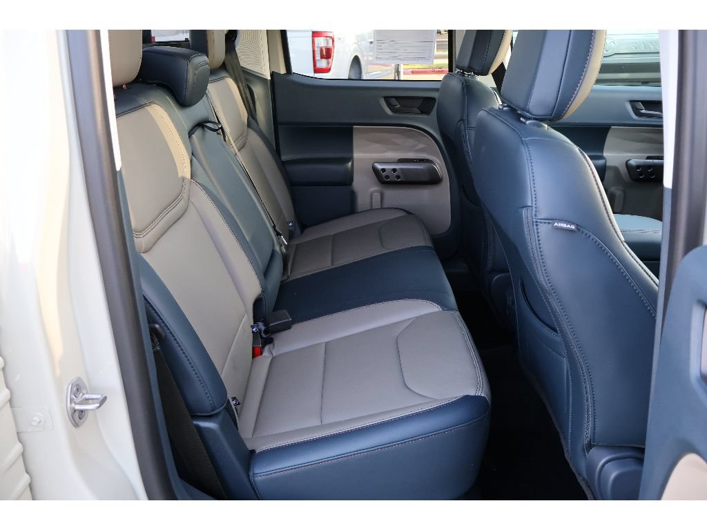 Used 2025 Ford Maverick Lariat AWD/4WD image 19
