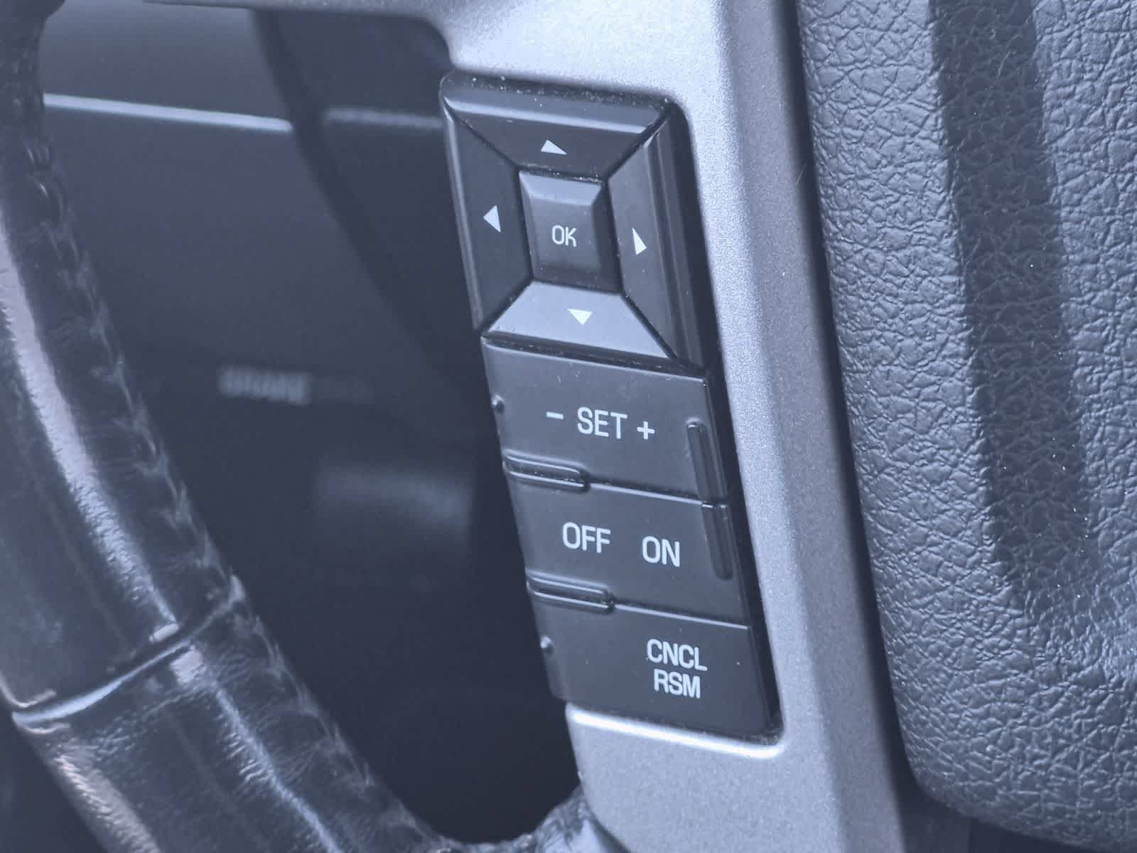 Used 2017 Ford Expedition Limited AWD/4WD image 23