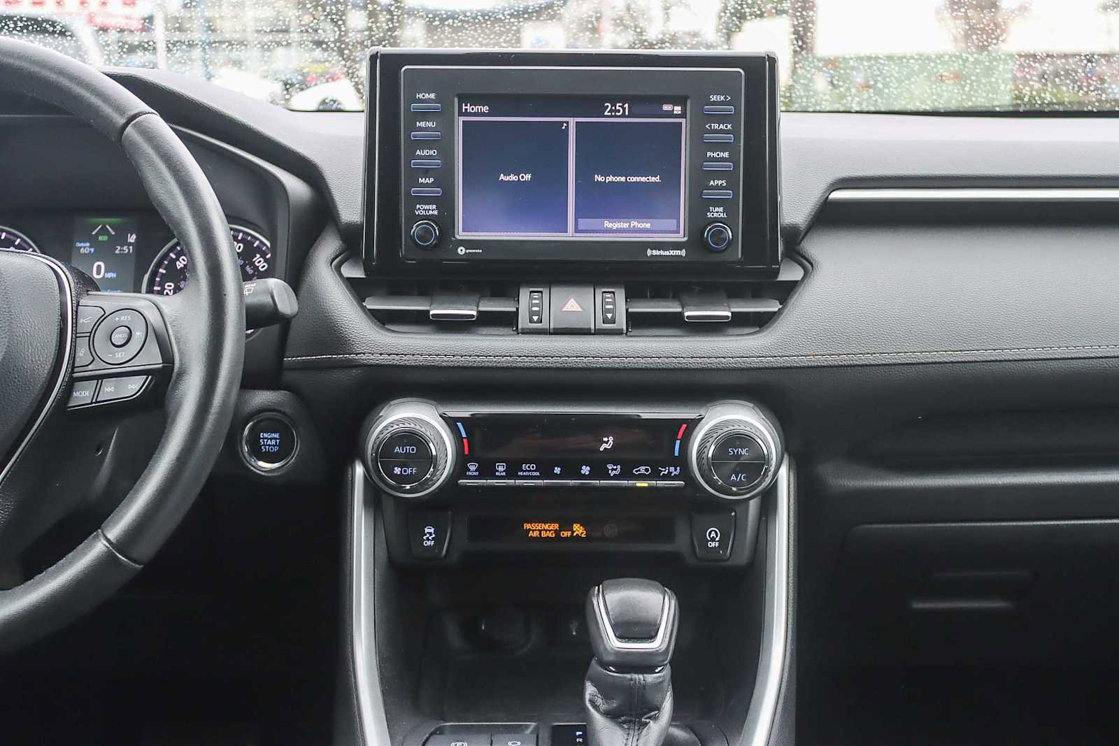 Used 2021 Toyota RAV4 XLE Premium image 12