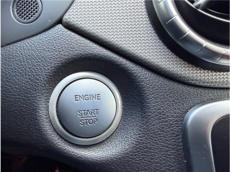 Used 2018 Mercedes-Benz CLA 250 image 40