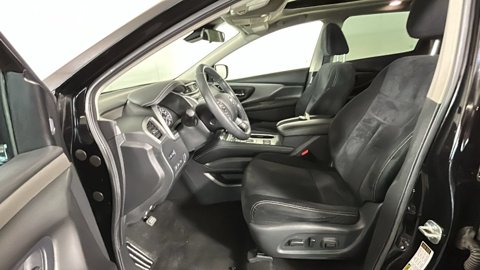 Used 2021 Nissan Murano SV AWD/4WD image 12