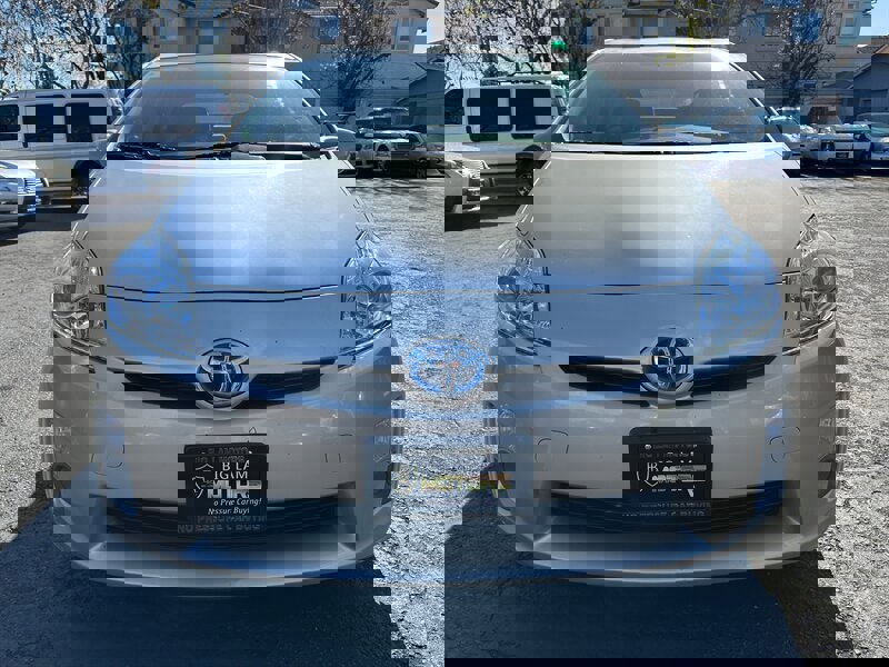 Used 2010 Toyota Prius Five image 2