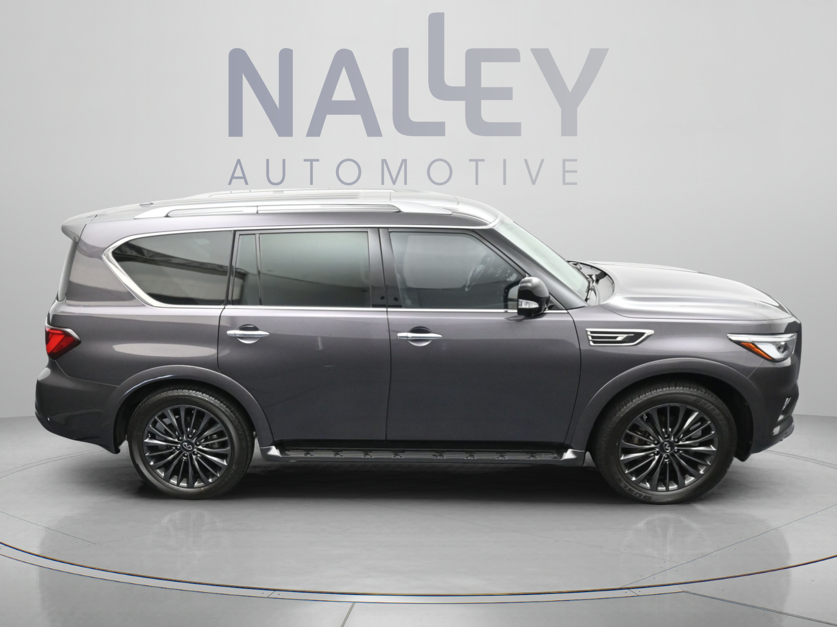 Used 2023 INFINITI QX80 Premium Select w/ Cargo Package RWD image 19