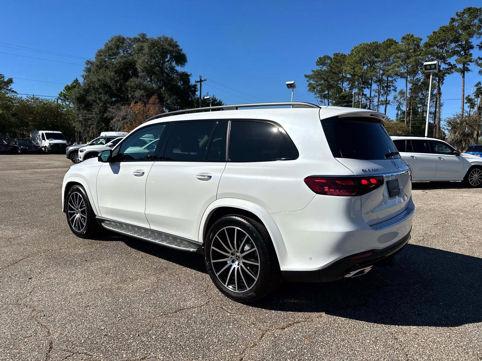 New 2026 Mercedes-Benz GLS 450 4MATIC image 3