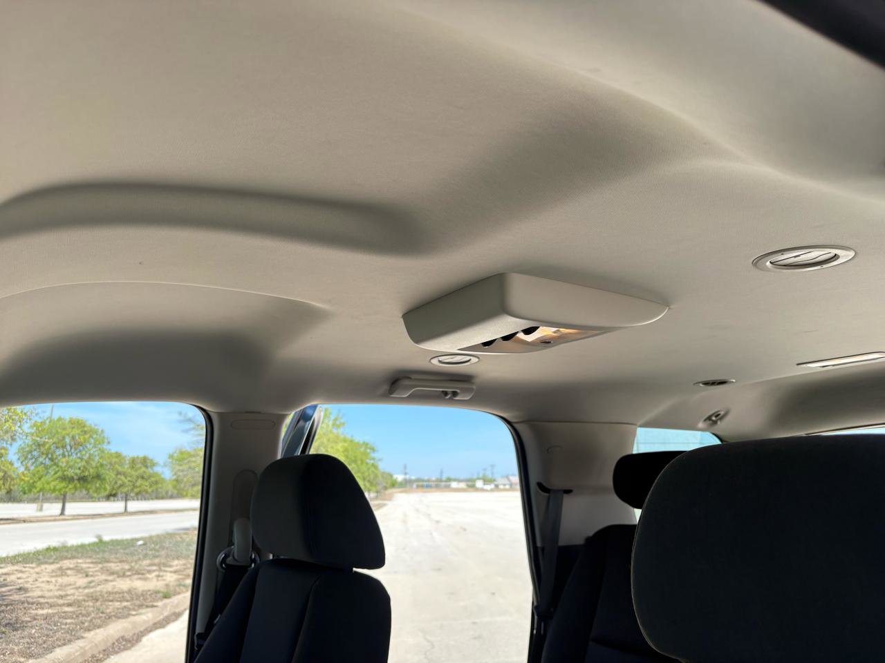 Used 2010 Chevrolet Tahoe LS RWD image 23