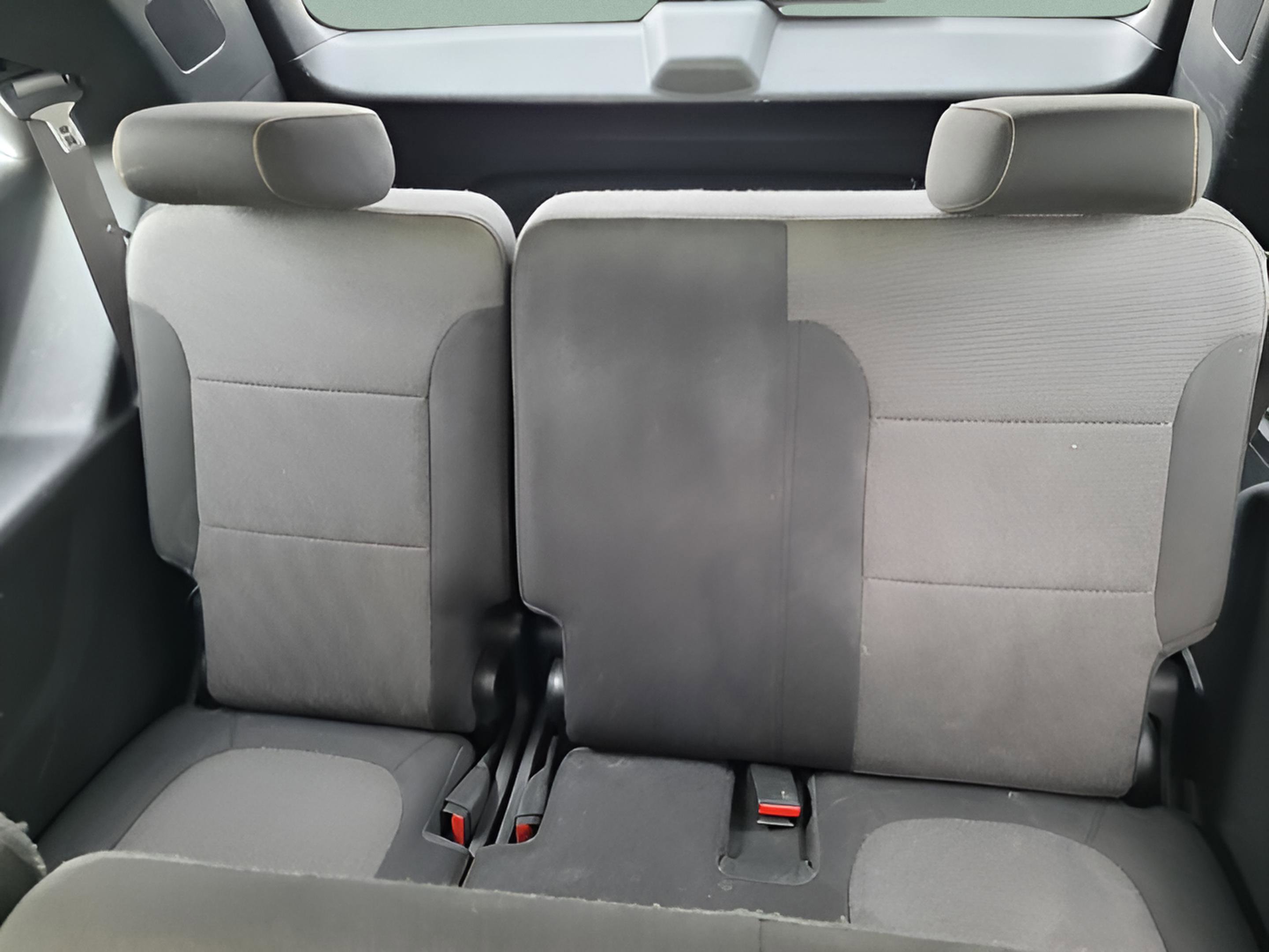 Used 2019 Chevrolet Traverse LT image 23