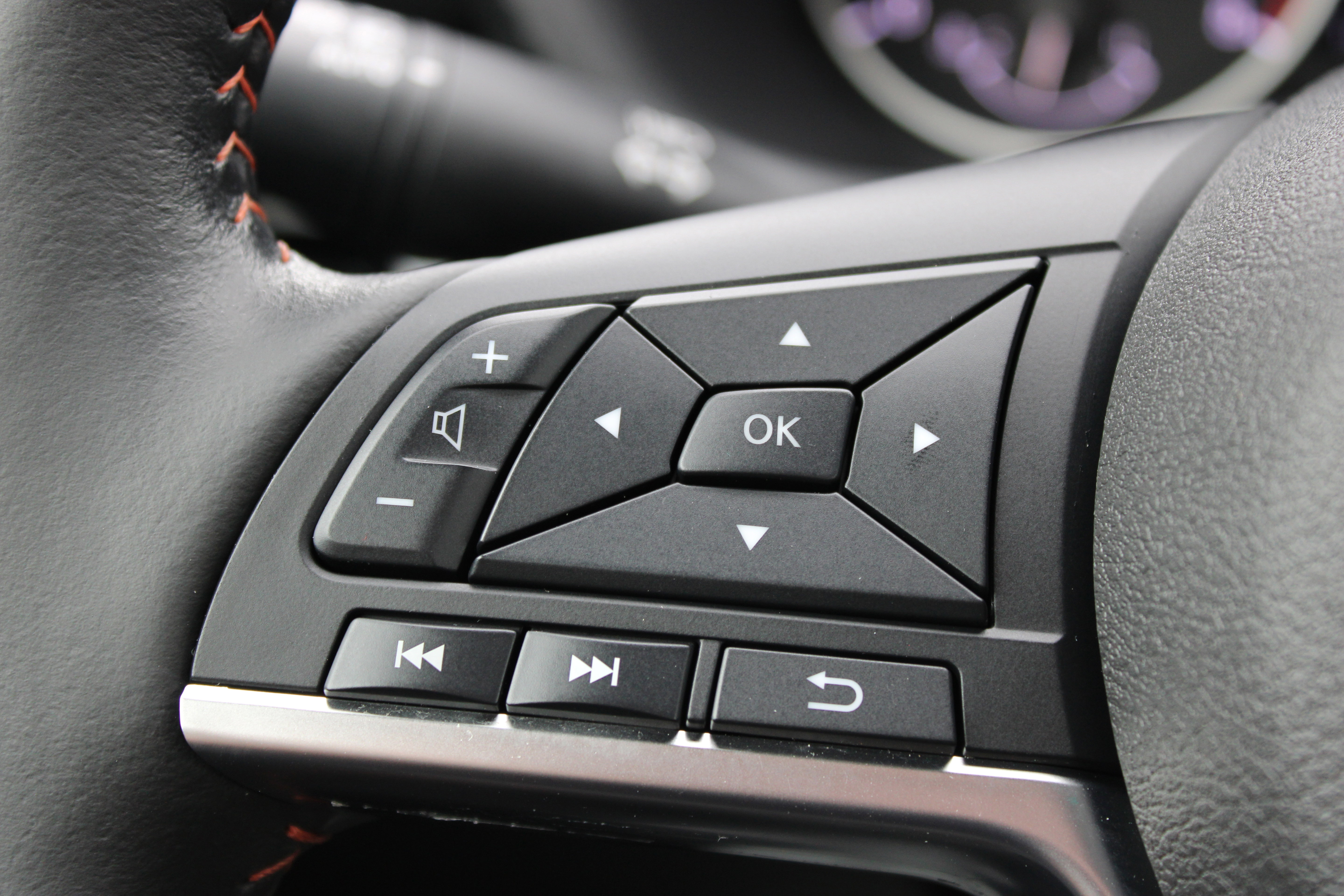 Certified 2024 Nissan Sentra SR w/ SR Premium Package image 24