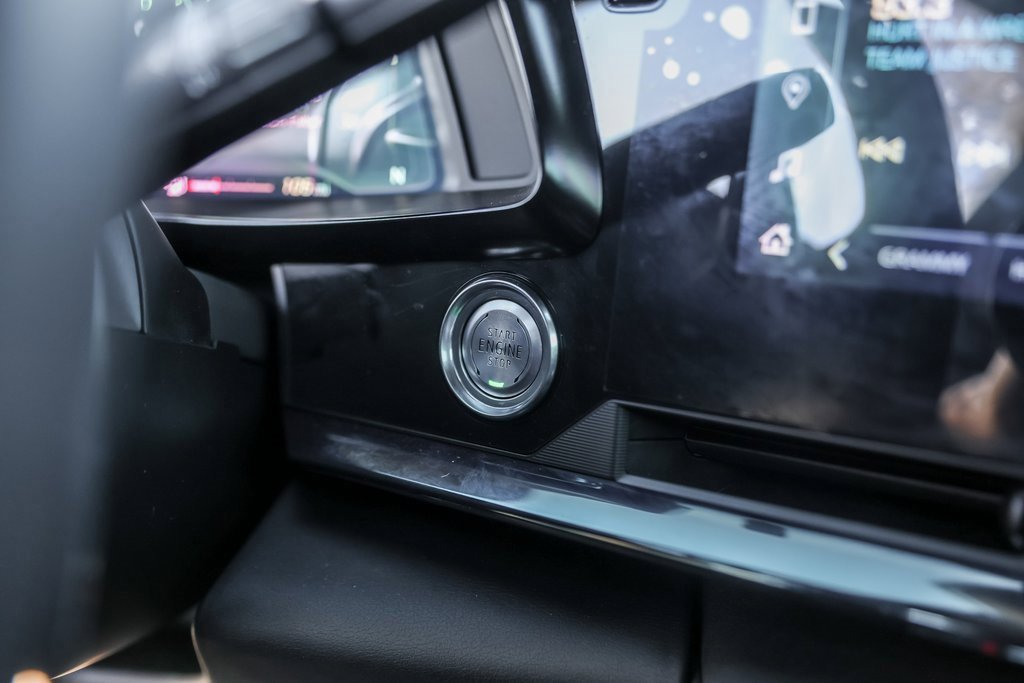 Used 2025 Chevrolet Corvette Z06 w/ Stealth Interior Trim Package image 17