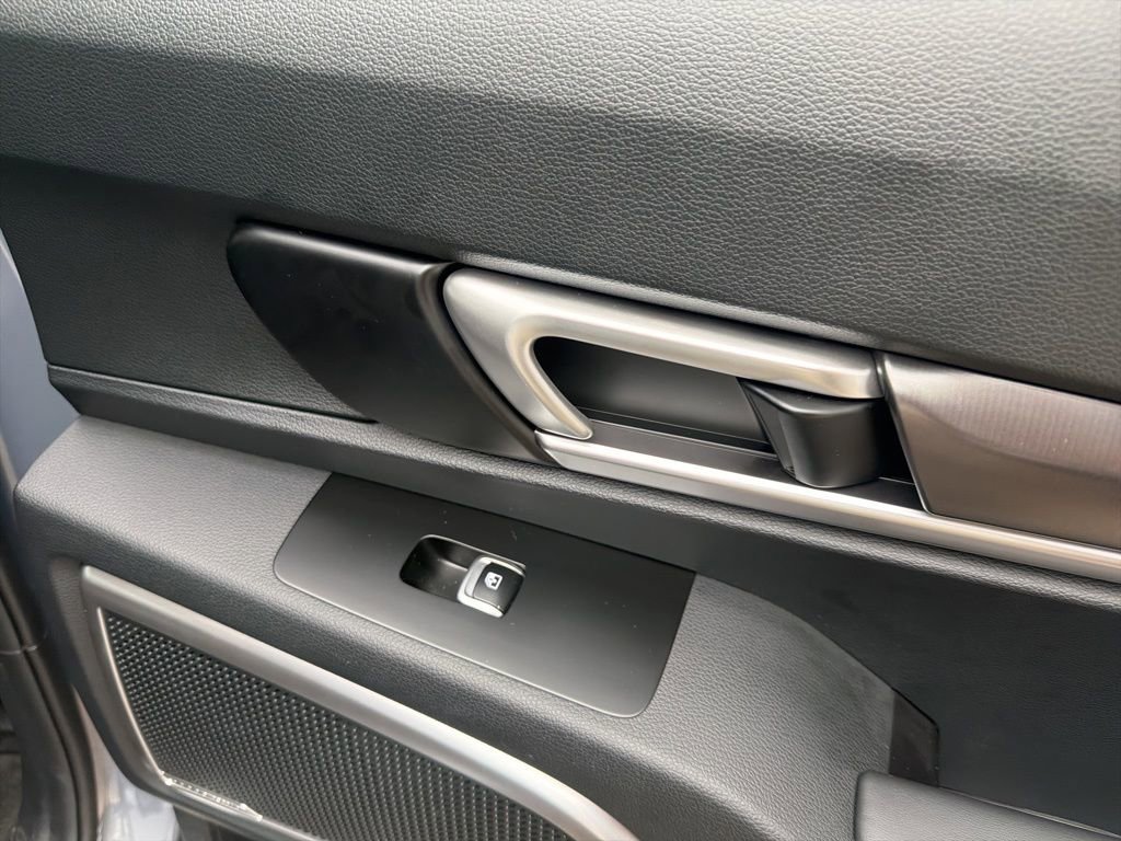 Certified 2025 Kia Telluride S image 30