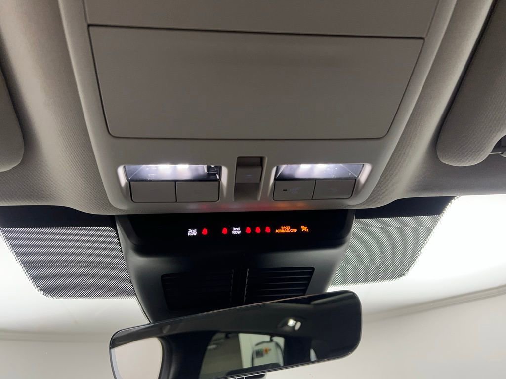 Used 2024 MAZDA CX-90 Plug-In Hybrid w/ Premium Pkg image 8