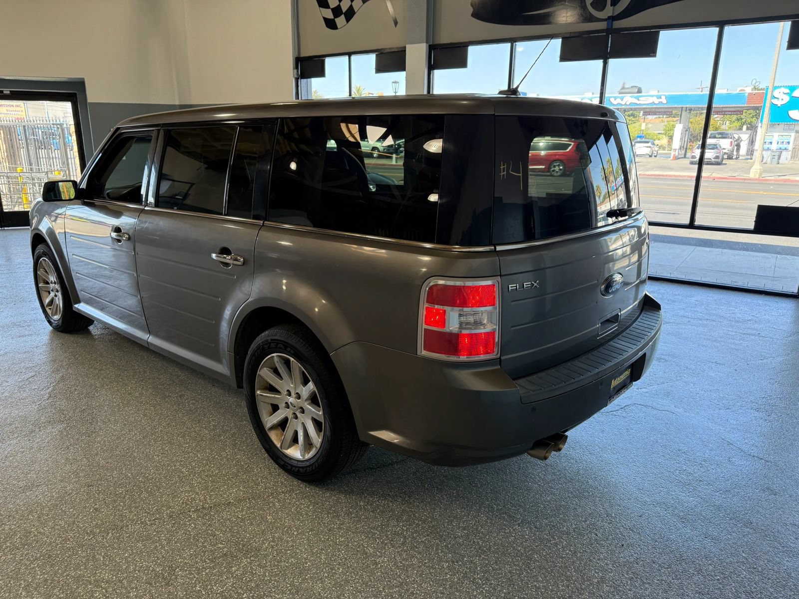 Used 2009 Ford Flex SEL FWD image 5