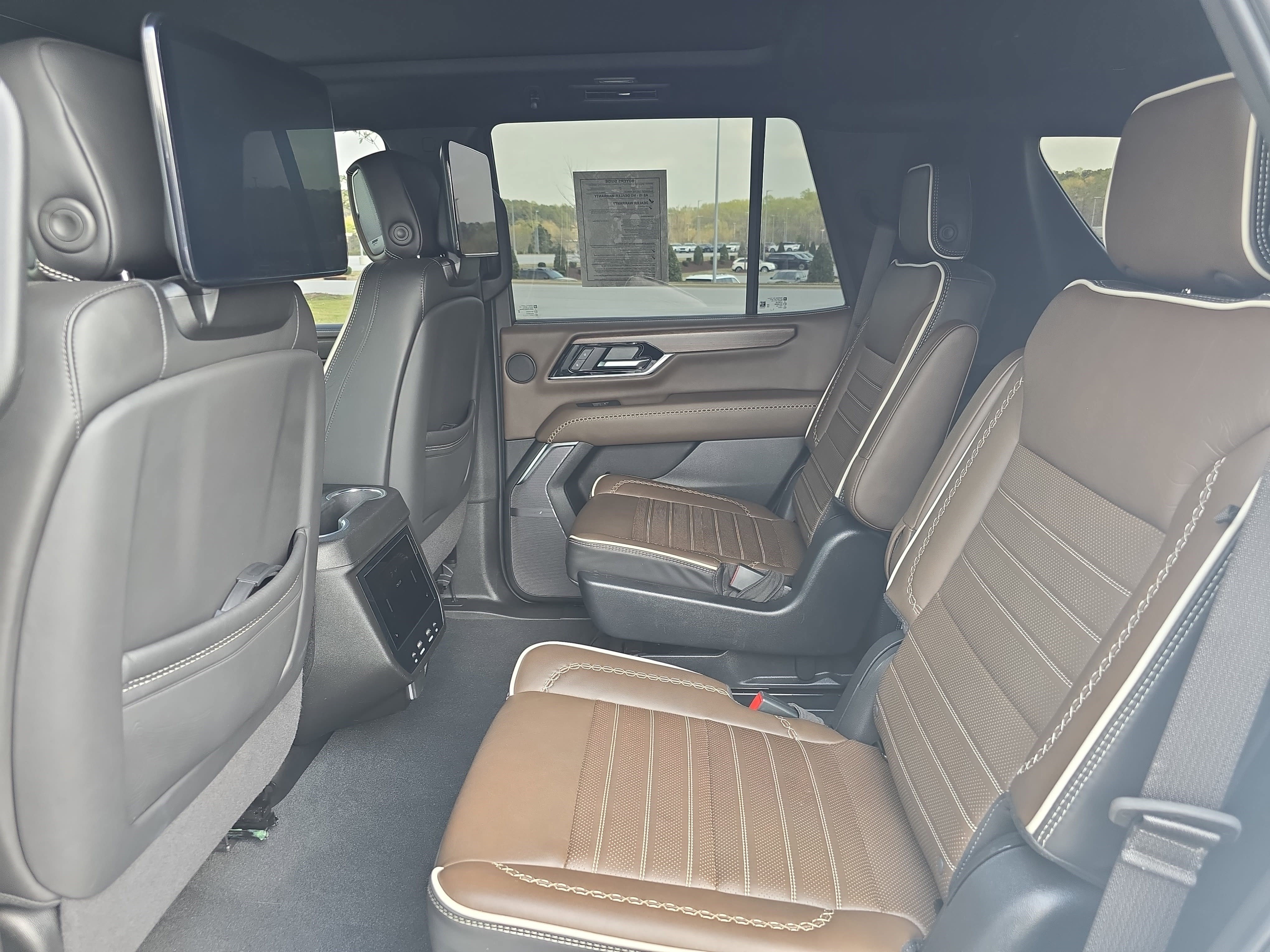 Used 2025 GMC Yukon Denali Ultimate image 14