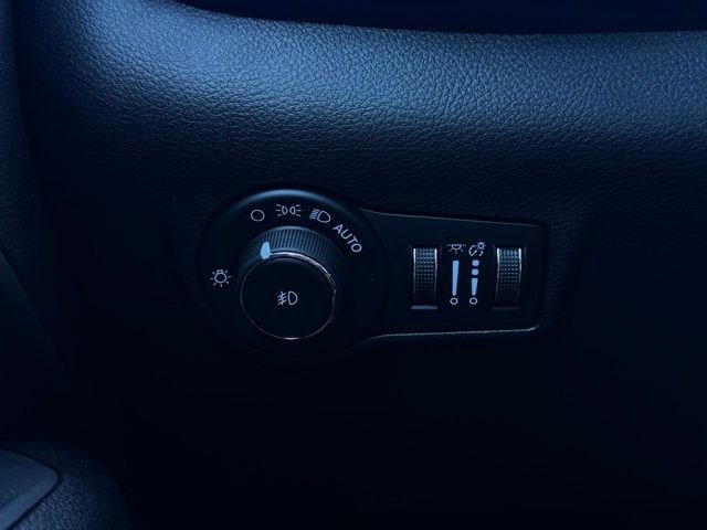 New 2026 Jeep Compass Limited image 28