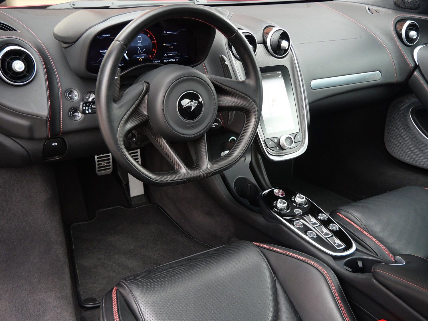 Used 2022 McLaren GT image 8