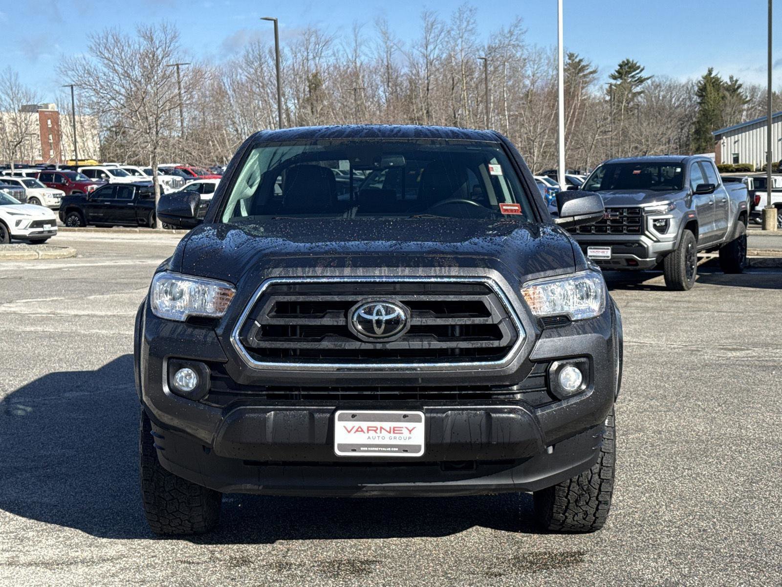 Used 2023 Toyota Tacoma SR5 AWD/4WD image 2