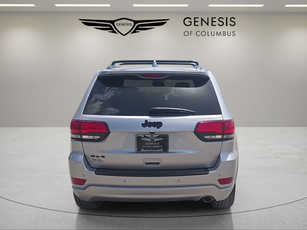 Used 2018 Jeep Grand Cherokee Altitude AWD/4WD image 4