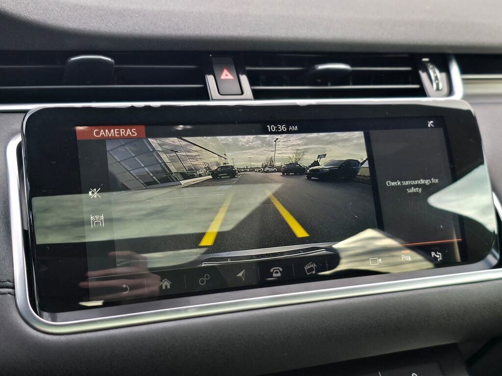 Used 2020 Land Rover Range Rover Evoque SE image 29