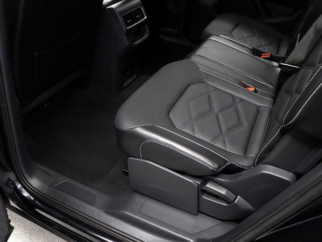 Used 2024 Volkswagen Atlas SE image 28