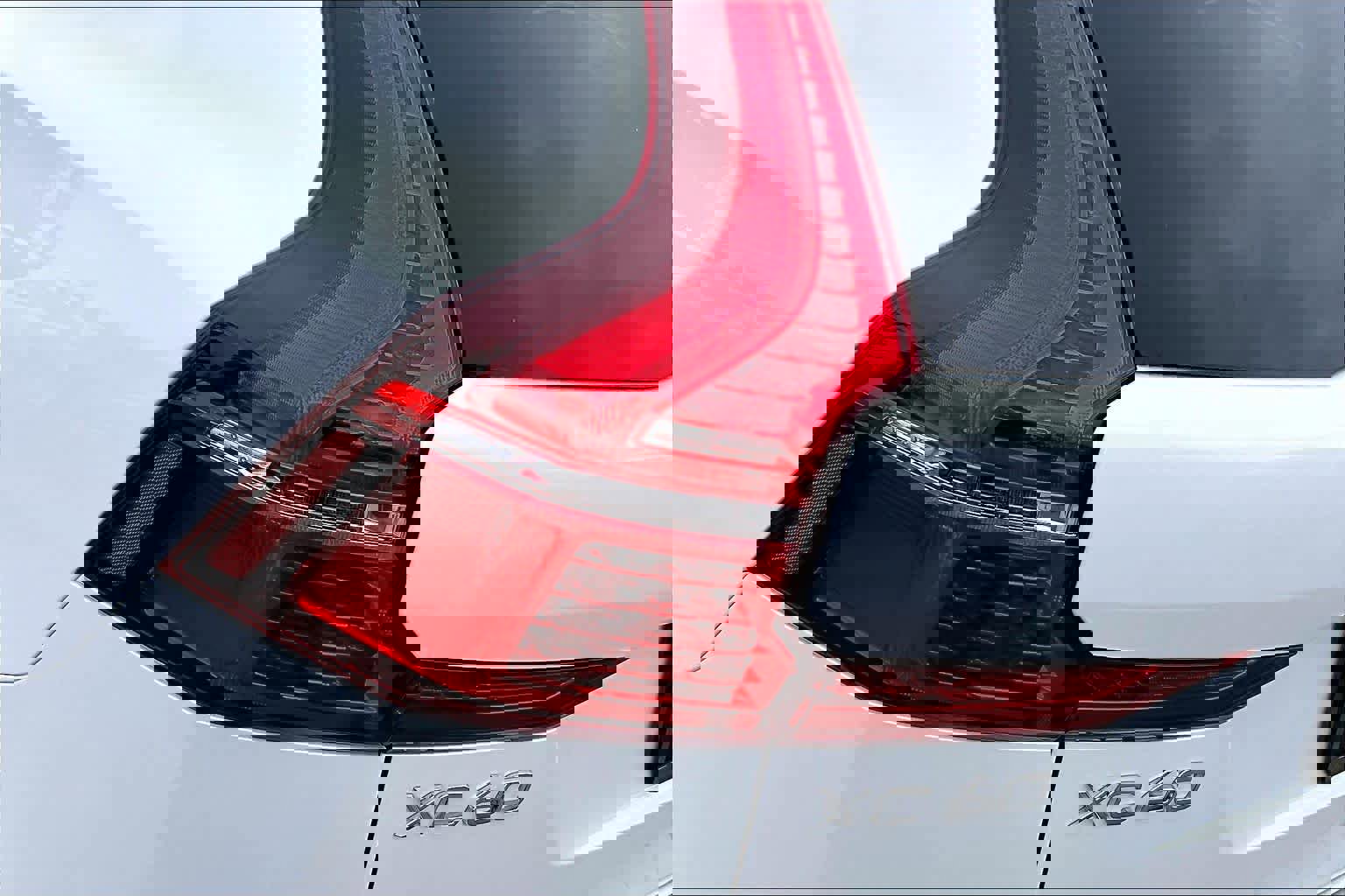 Certified 2023 Volvo XC60 B5 Plus w/ Climate Package image 27