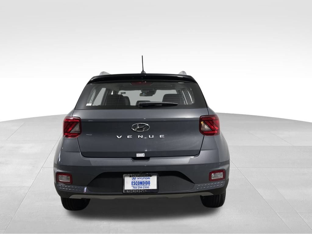New 2026 Hyundai Venue SEL FWD video 4