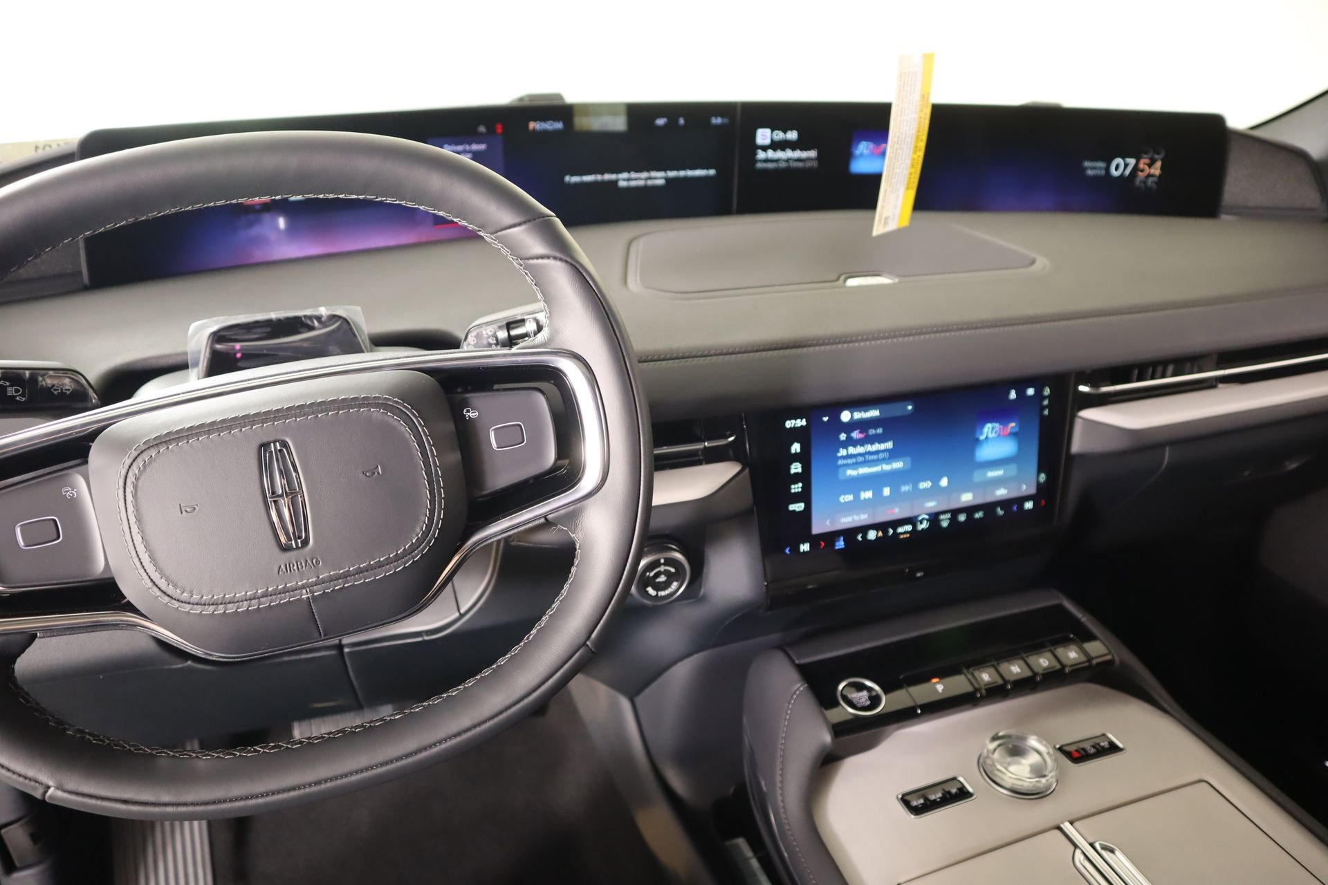 New 2026 Lincoln Navigator Reserve image 3