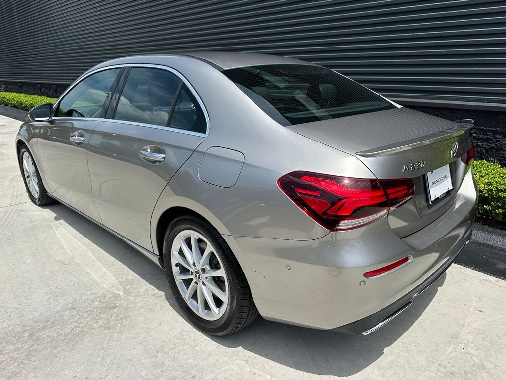 Used 2021 Mercedes-Benz A 220 image 3