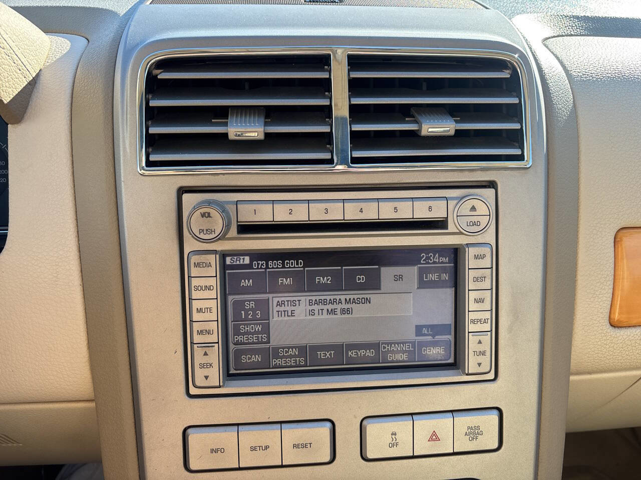 Used 2007 Lincoln MKX AWD image 32