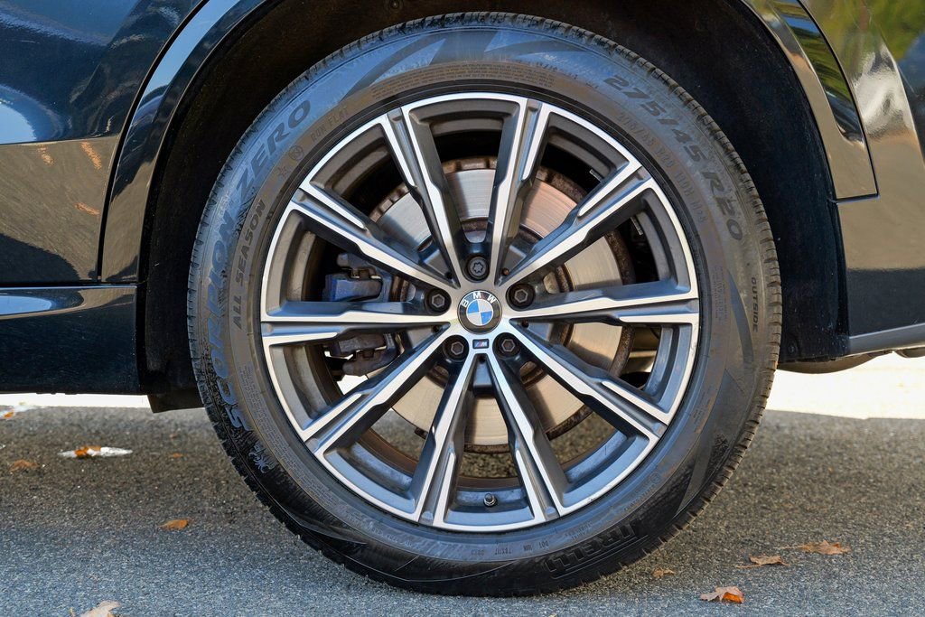 Used 2024 BMW X5 M60i w/ Executive Package image 14