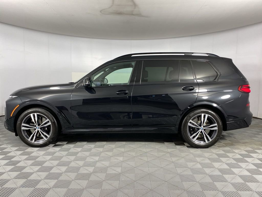 Certified 2025 BMW X7 M60i image 5