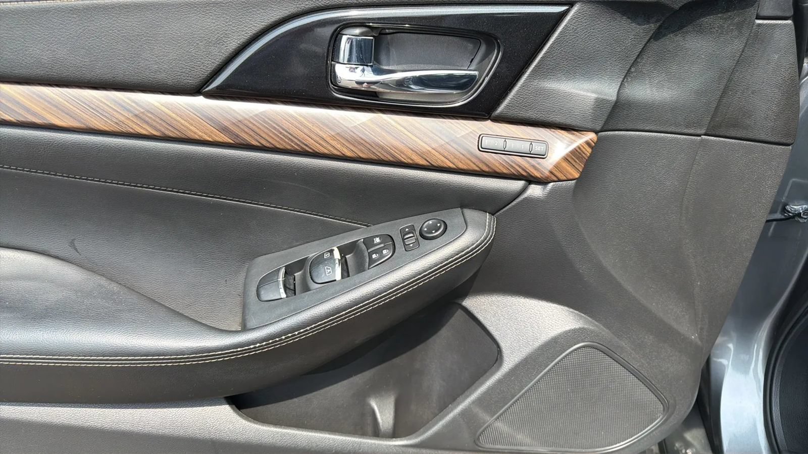 Used 2018 Nissan Maxima Platinum FWD image 13