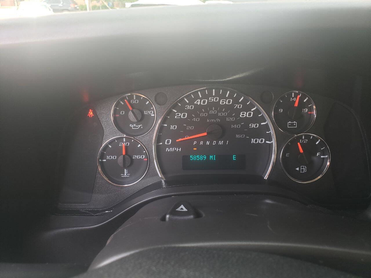 Used 2021 Chevrolet Express 2500 w/ Driver Convenience Package image 12