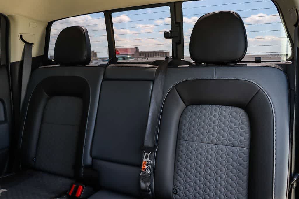 Used 2021 Chevrolet Colorado Z71 w/ Safety Package RWD image 19