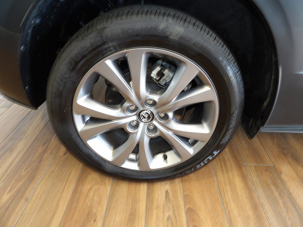 Certified 2023 MAZDA CX-30 AWD 2.5 S w/ Premium Package image 5