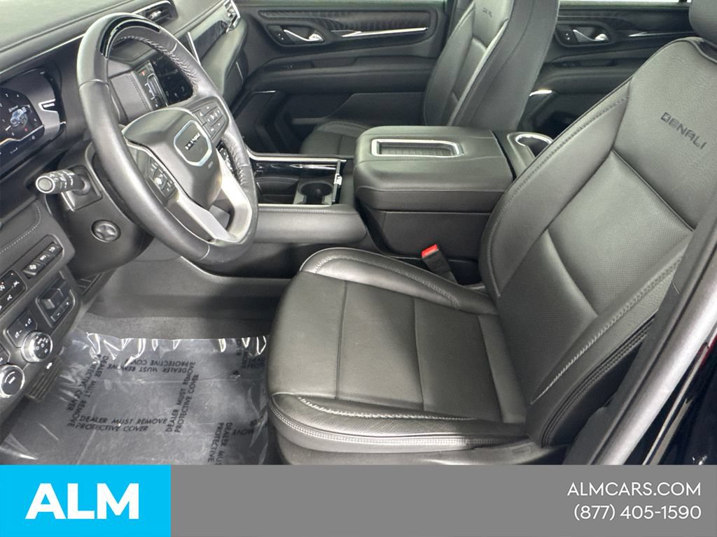 Used 2024 GMC Yukon Denali w/ Advanced Technology Package AWD/4WD image 11