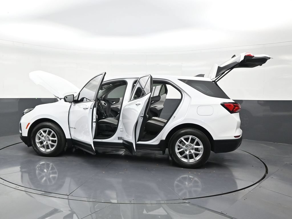 Used 2024 Chevrolet Equinox LS FWD image 30