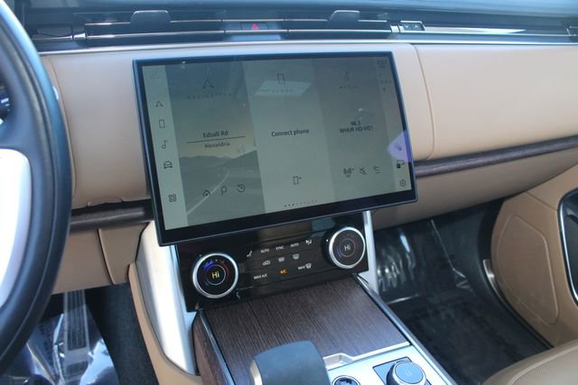 Used 2023 Land Rover Range Rover SE image 16