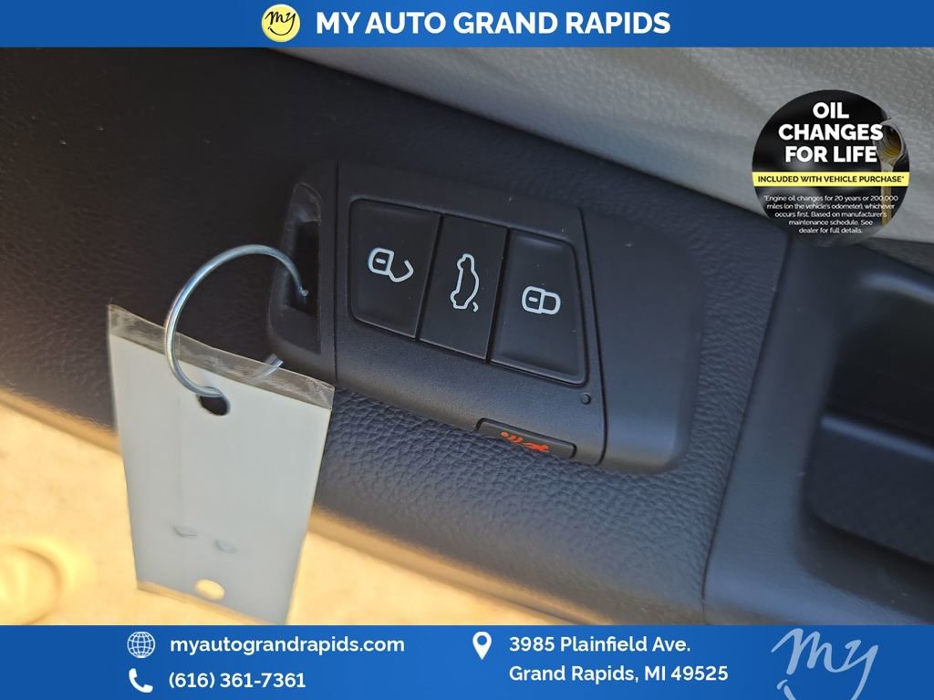 Used 2023 Volkswagen Taos S image 35