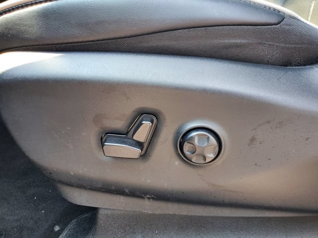 Used 2025 Chrysler Pacifica Limited FWD image 27