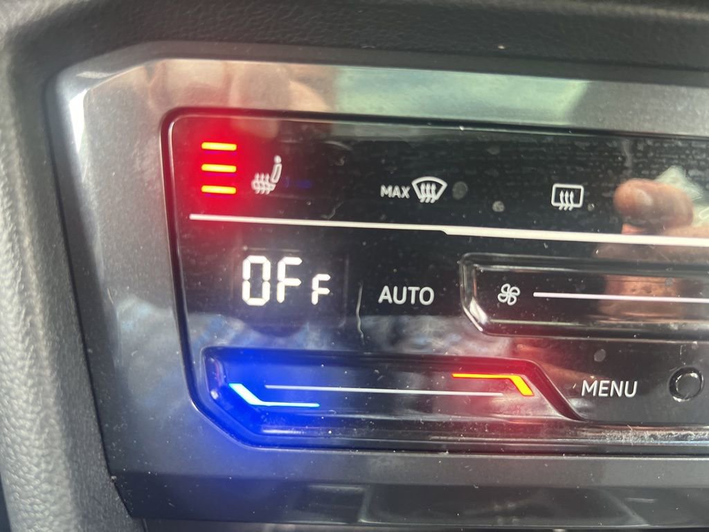 Used 2022 Volkswagen Tiguan SE R-Line AWD/4WD image 32