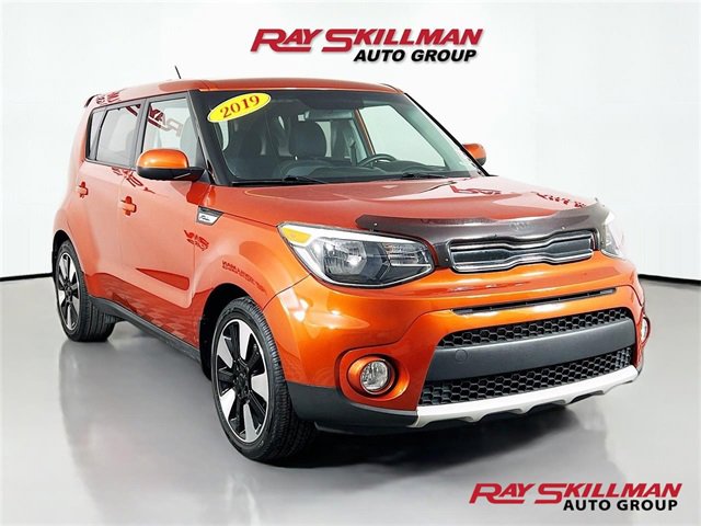 Used 2019 Kia Soul + image 1