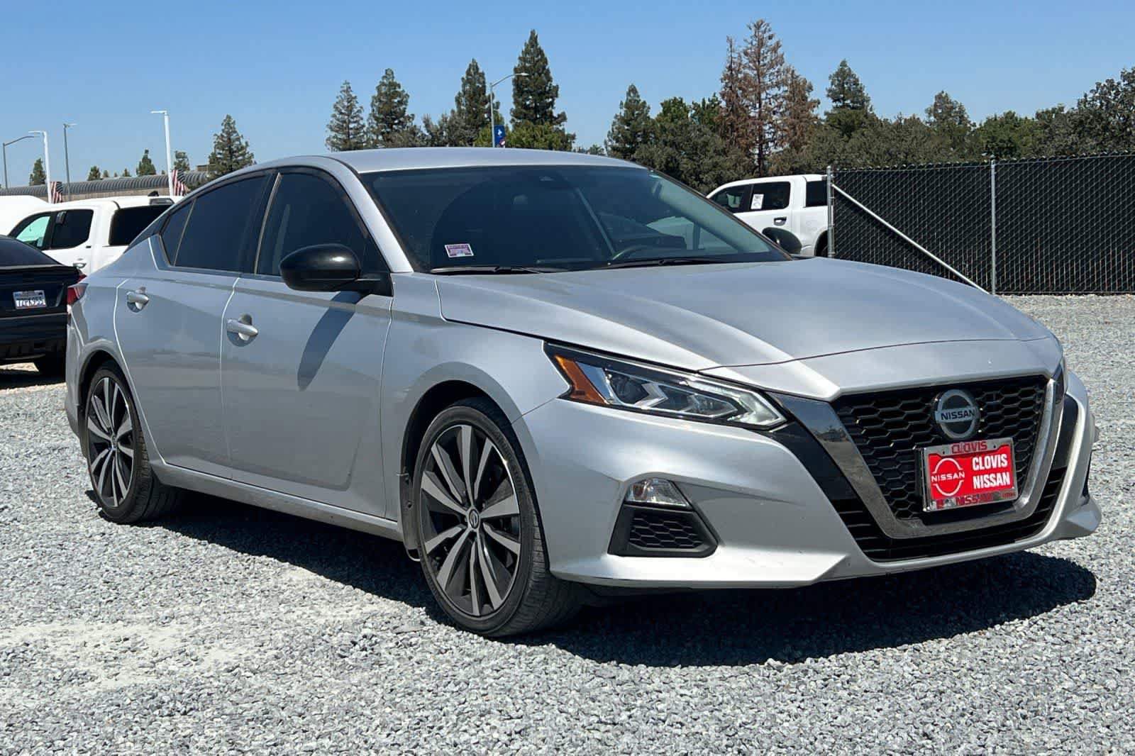 Used 2022 Nissan Altima 2.5 SR FWD image 10
