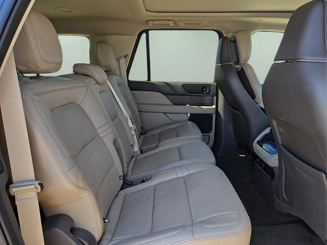 Used 2022 Lincoln Navigator L Reserve image 15