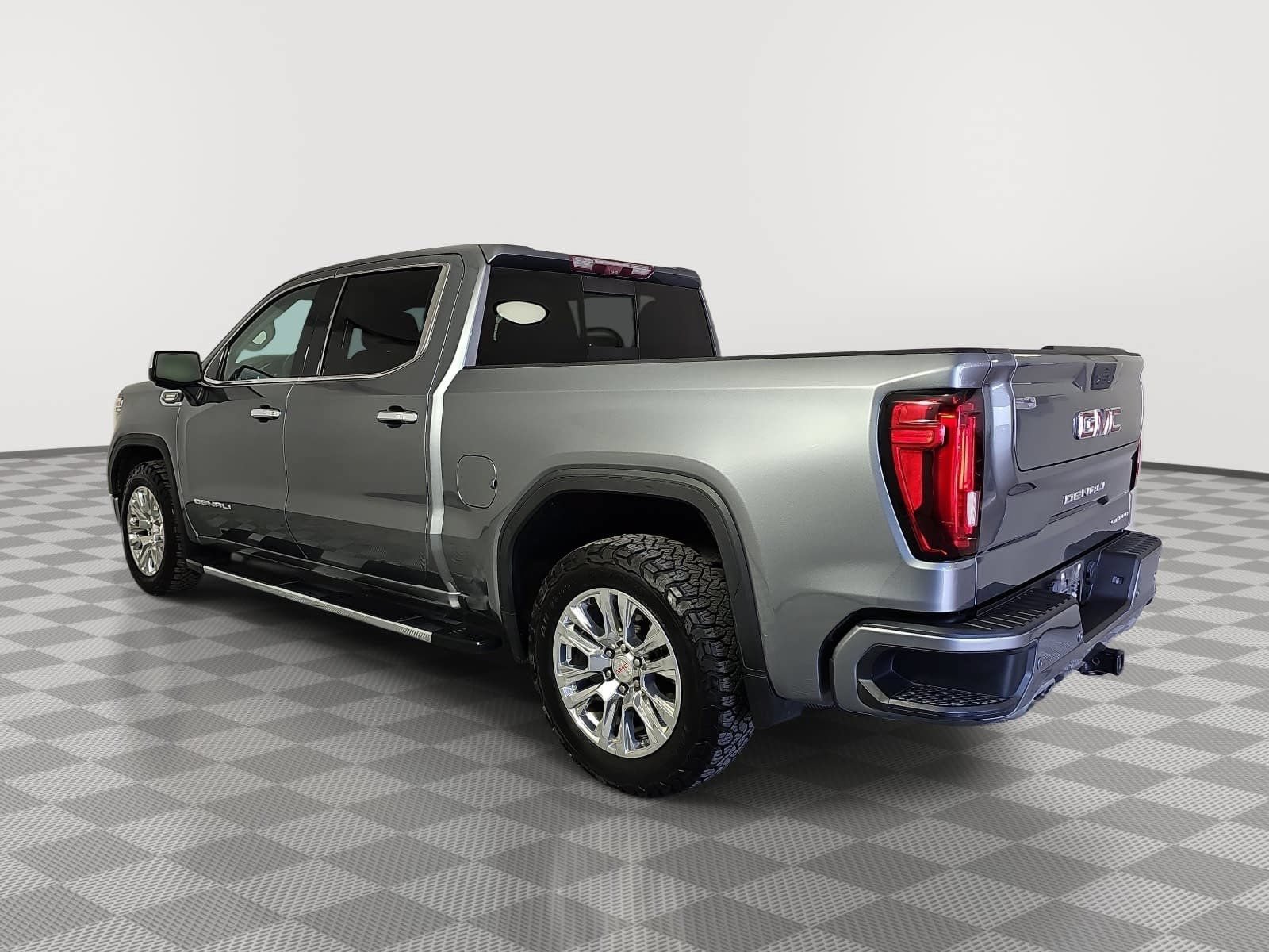 Used 2020 GMC Sierra 1500 Denali w/ Technology Package AWD/4WD image 6