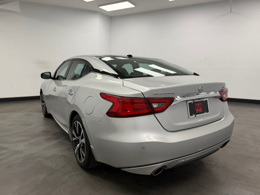 Used 2017 Nissan Maxima 3.5 SL FWD image 5